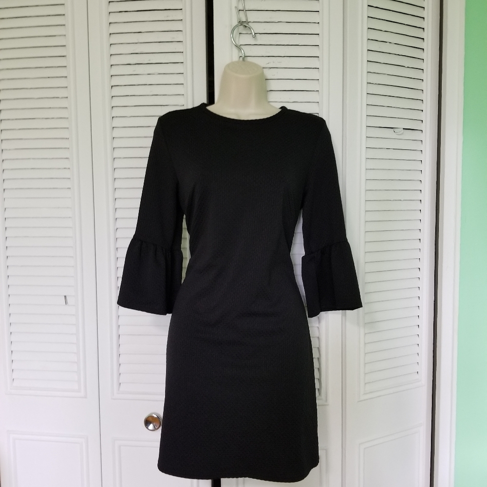 New Look LBD bell sleeve dress sz 6